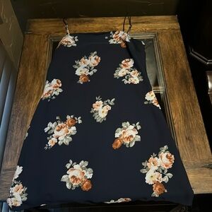 Francesca’s brand dress. Blue with flower design. Women’s small.‎